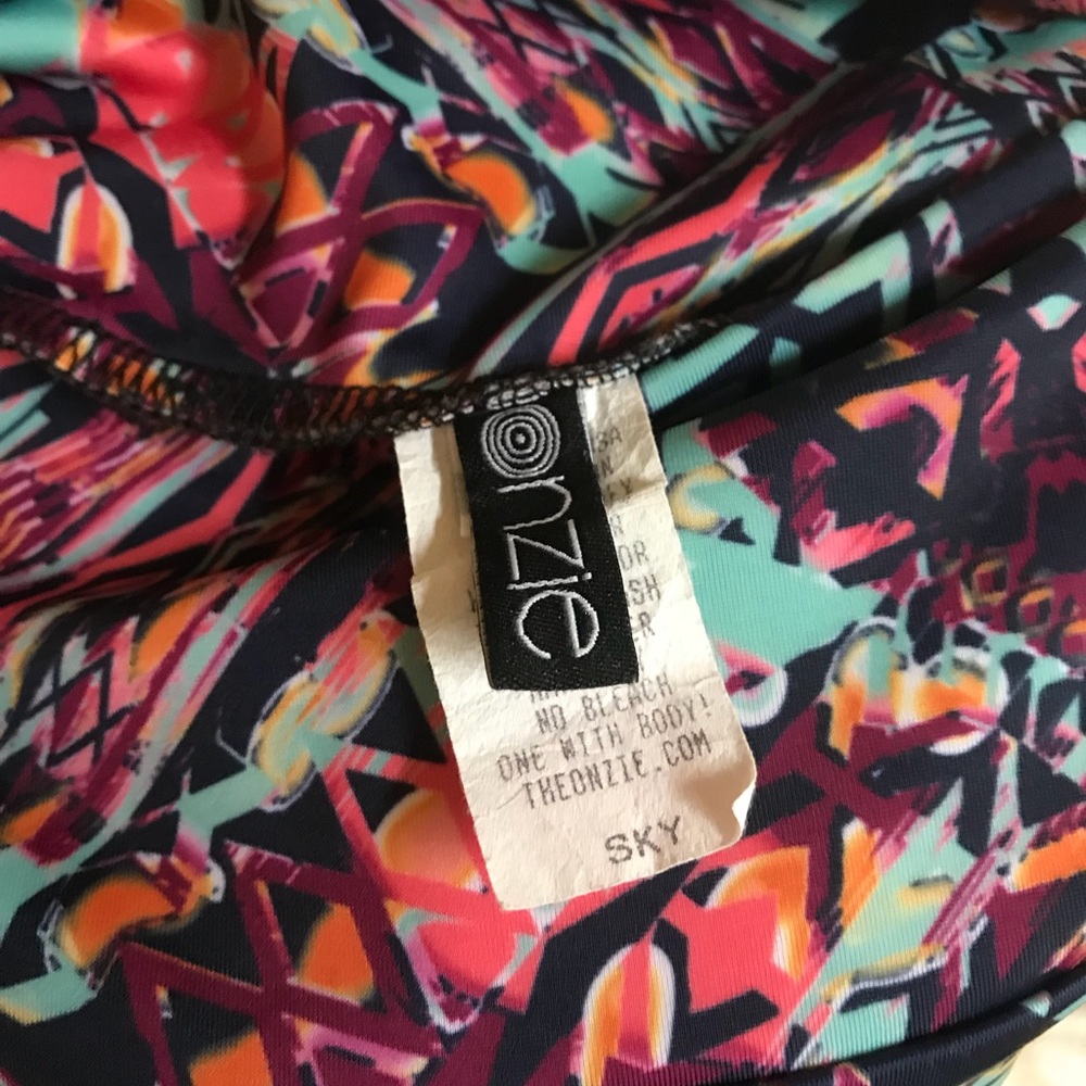Super fun Onzie leggings!